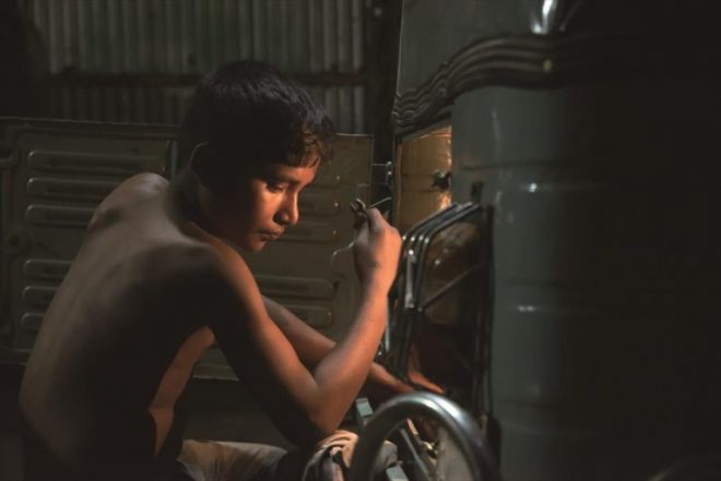 【写真展/トークイベント】KnK写真展「LOST CHILDHOOD ― バングラデシュ、失われた子どもたちの時間 ―」